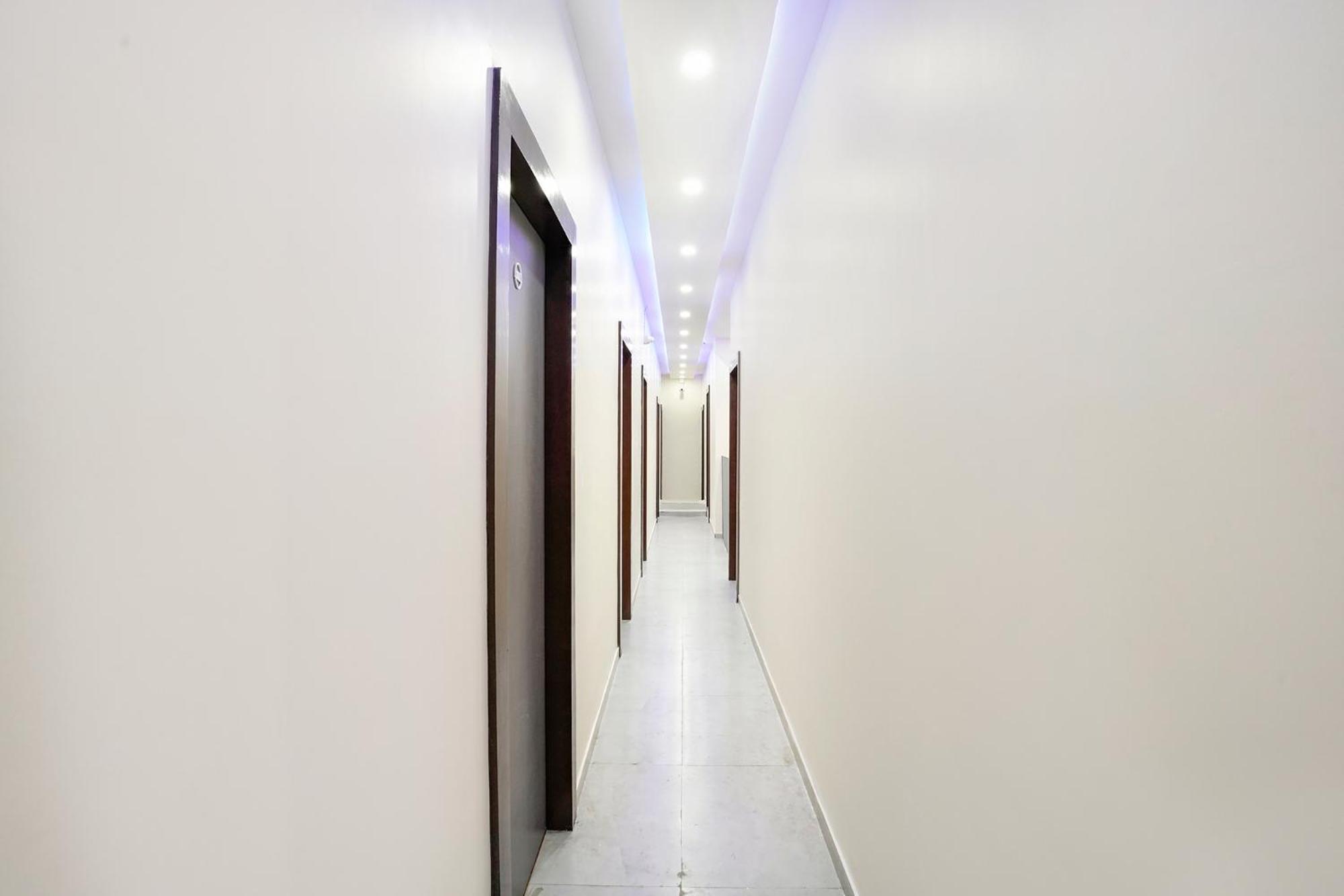 Fabhotel Freedom International - Nr Mumbai International Airport Exterior photo